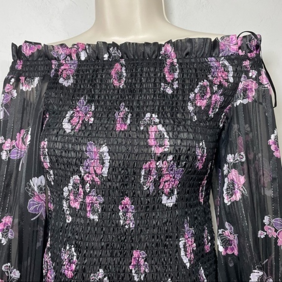 WAYF Eileen smocked off the shoulder top blouse size small balloon sleeves - Picture 4 of 14